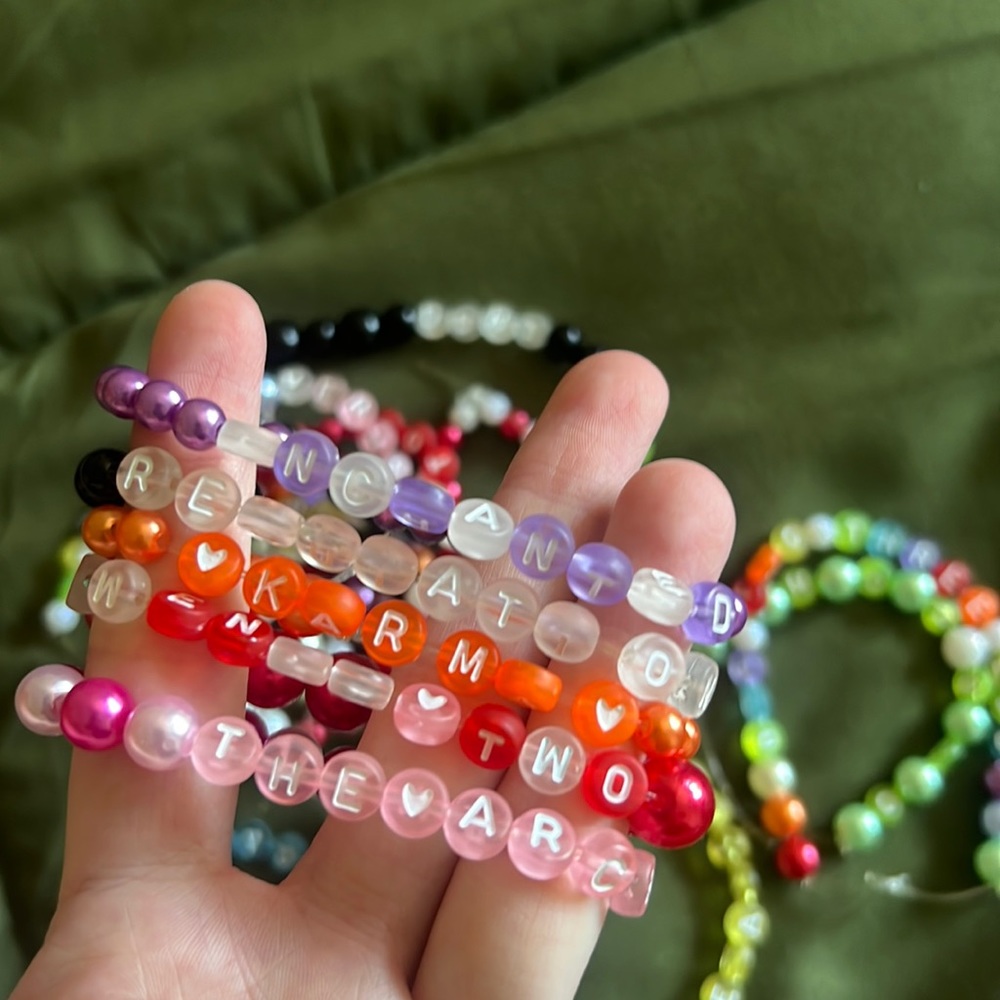 18 Taylor Swift Eras Tour Friendship Bracelets